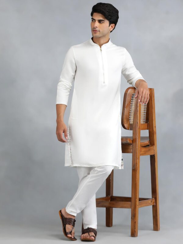 Delicate White Bel Buti Printed Kurta